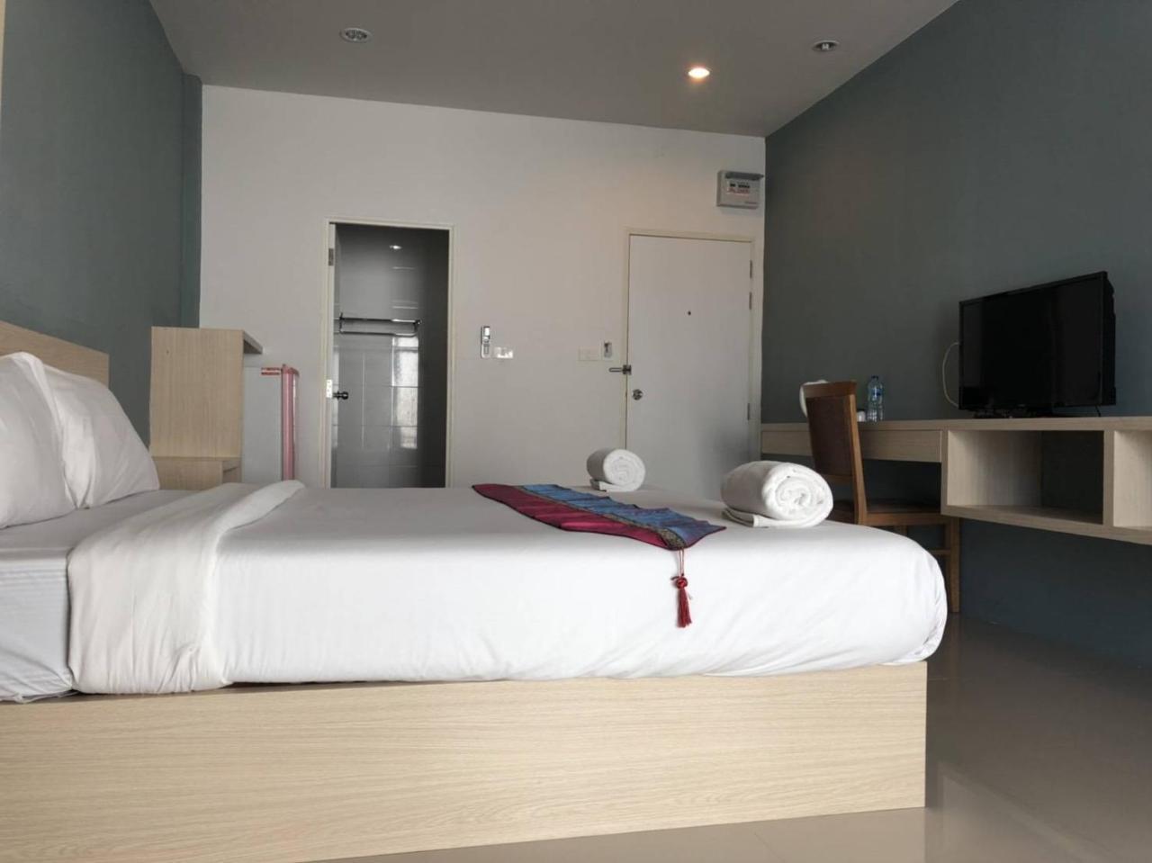 Khao Oat Airport Hotel Nai Yang Ngoại thất bức ảnh