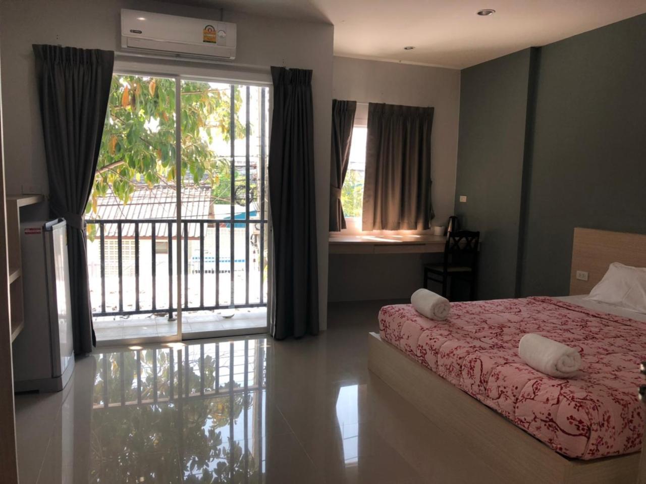 Khao Oat Airport Hotel Nai Yang Ngoại thất bức ảnh