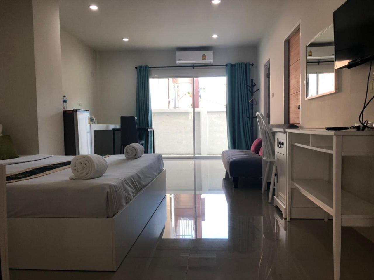 Khao Oat Airport Hotel Nai Yang Ngoại thất bức ảnh