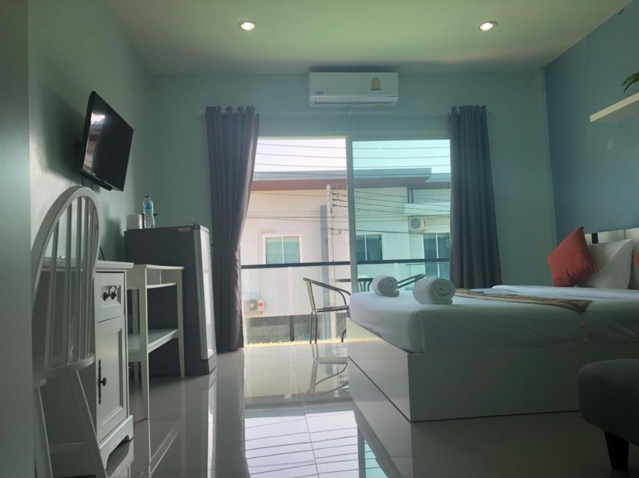 Khao Oat Airport Hotel Nai Yang Ngoại thất bức ảnh
