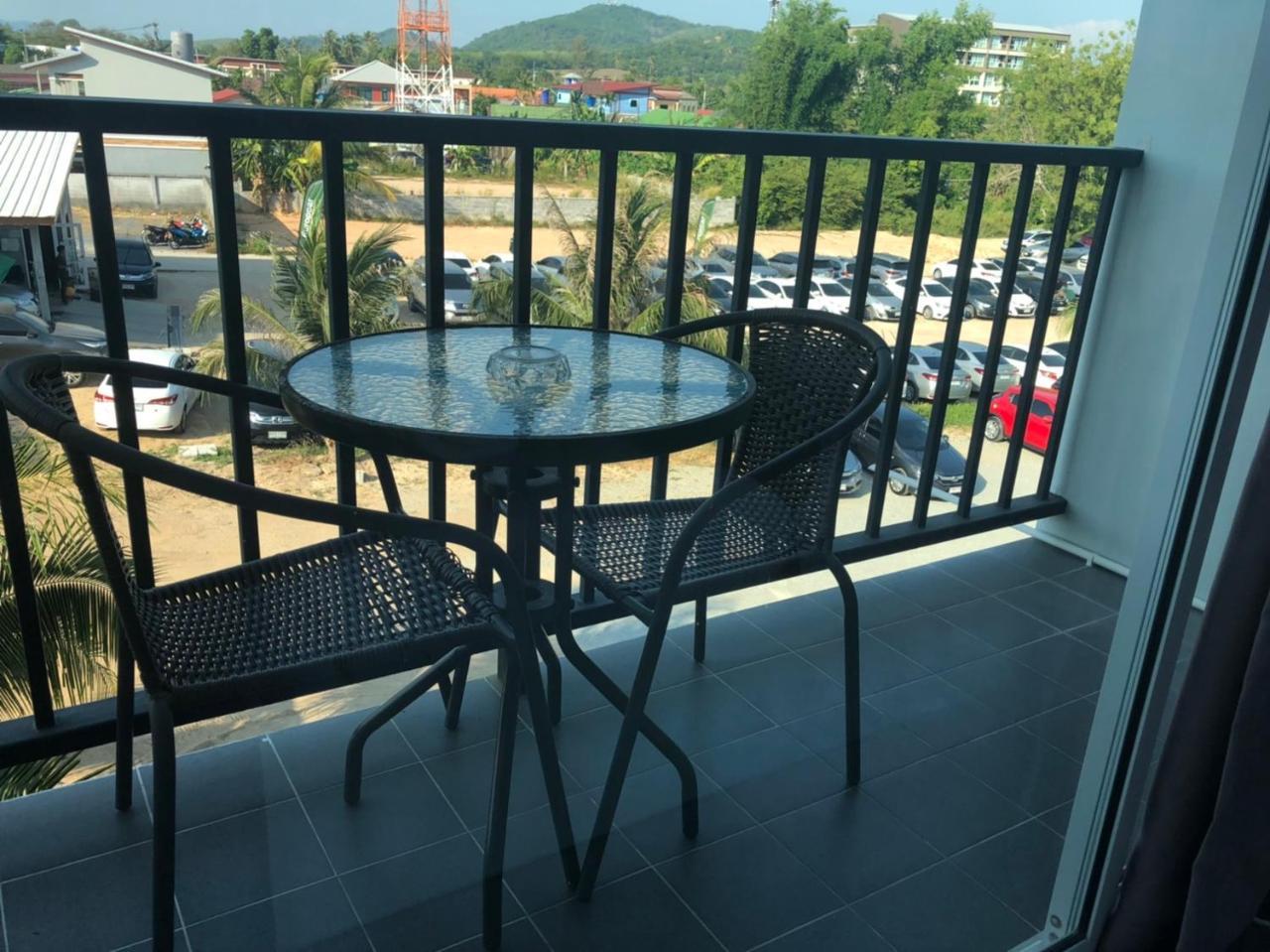 Khao Oat Airport Hotel Nai Yang Ngoại thất bức ảnh