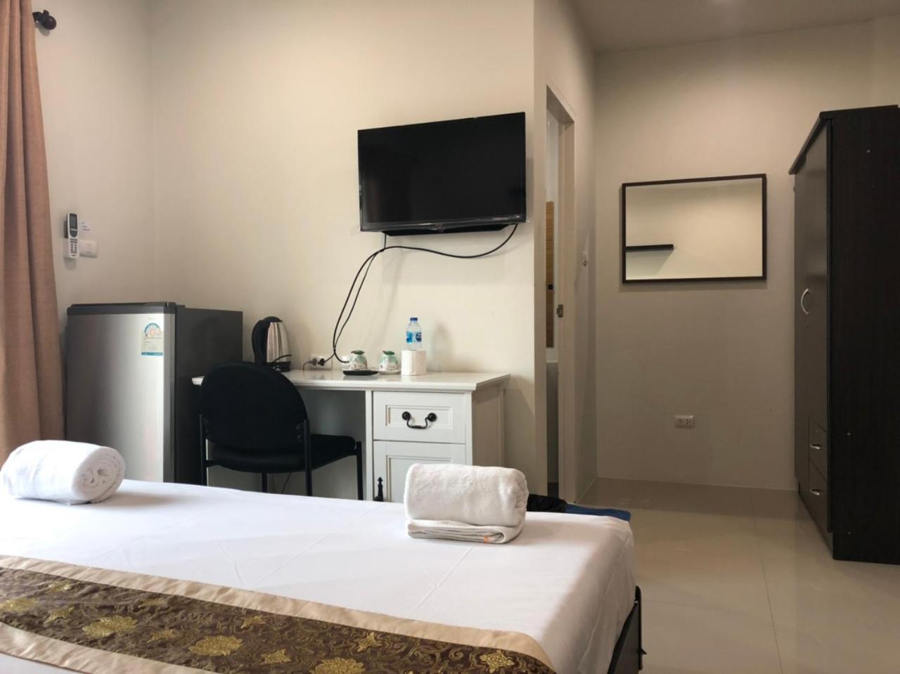 Khao Oat Airport Hotel Nai Yang Ngoại thất bức ảnh